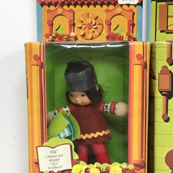 Lot of Nine (9) Vintage 1975 "Honey Hill Bunch" Dolls - by Mattel - Picture 4 of 13